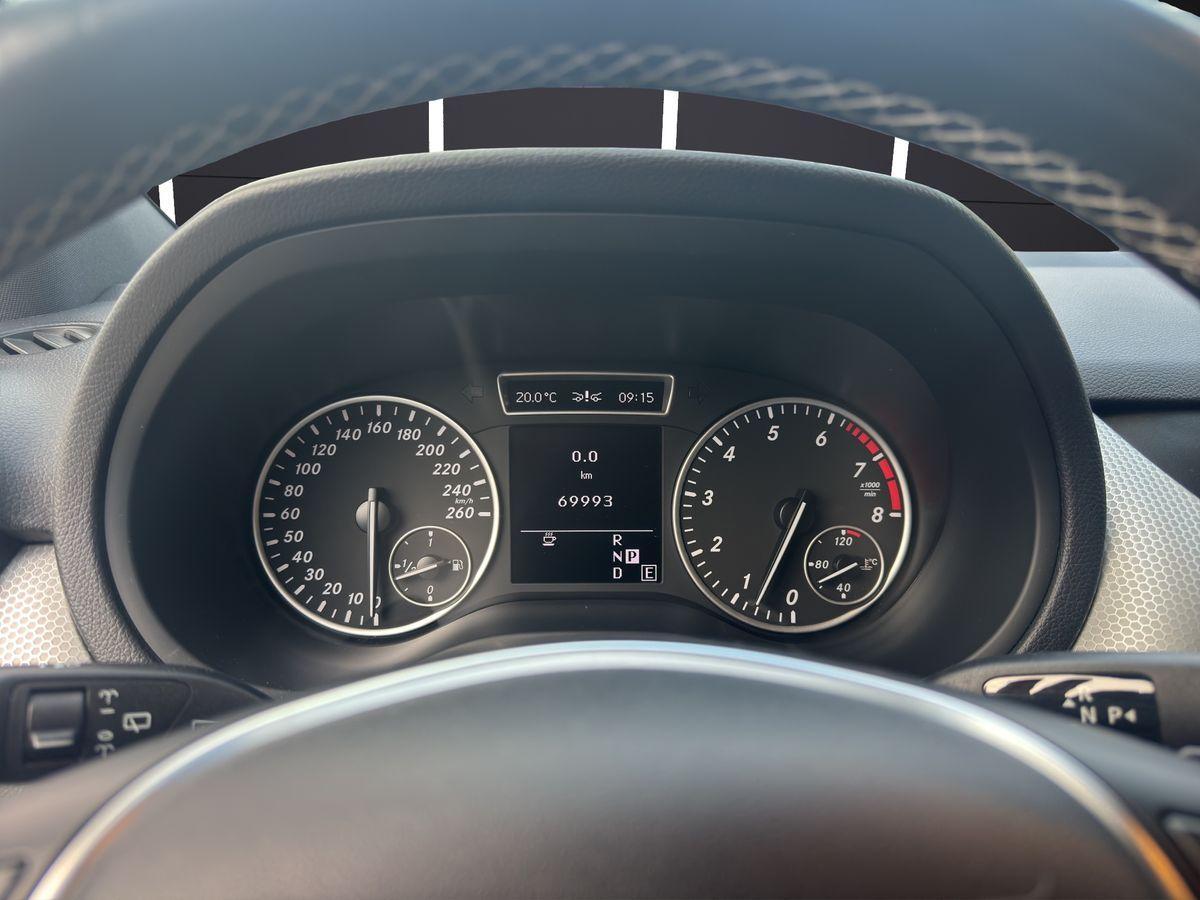 Mercedes-Benz B 180 Bi-Xenon  NAVI Park-Assistent AHK SHZ