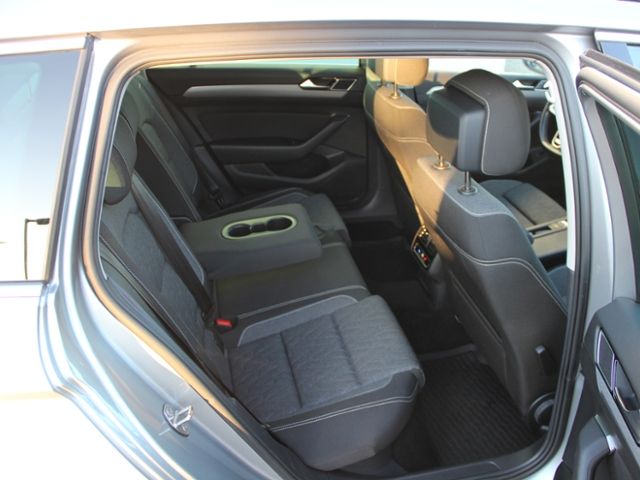 Volkswagen Passat Variant 2.0 TDI 4 Motion Business Niveaur