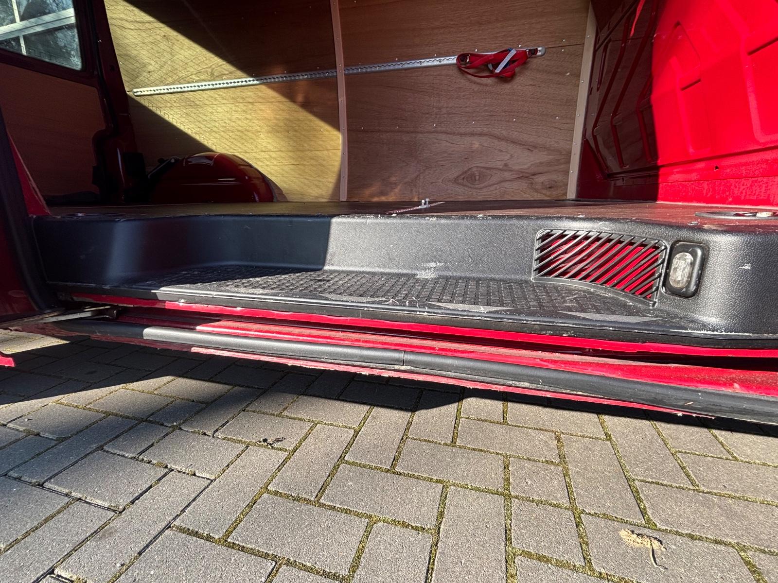 Volkswagen T4 2.5 TDI Kastenwagen langer Radstand 1.Hand