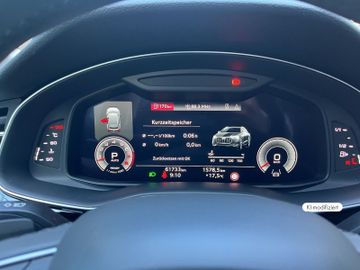 Audi Q8 - 10