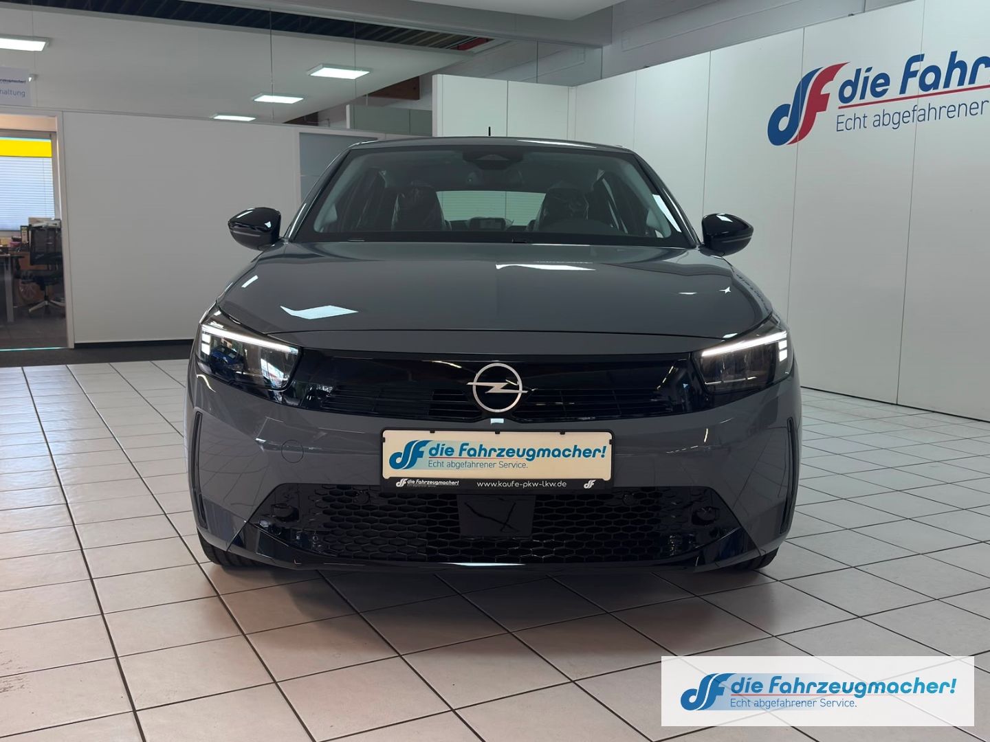 Fahrzeugabbildung Opel Corsa-e F e Edition Digitales Cockpit LED Apple