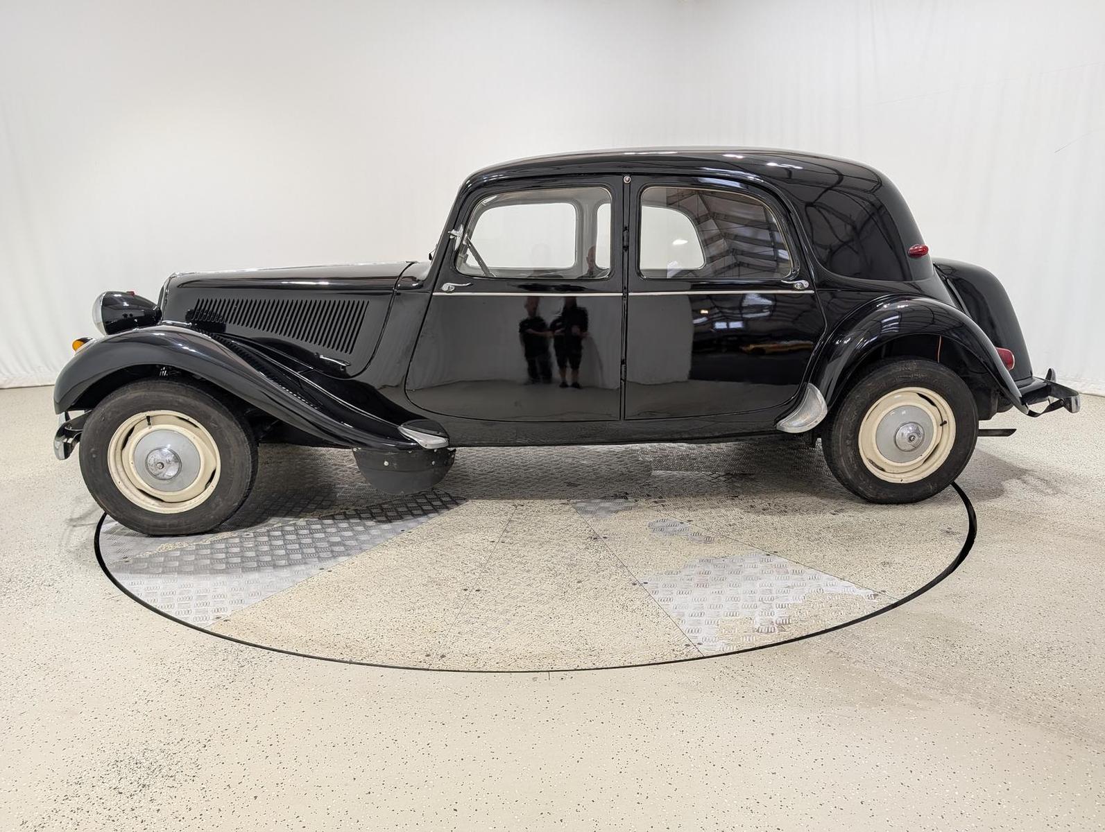 Citroën 11CV 11 B 1.9
