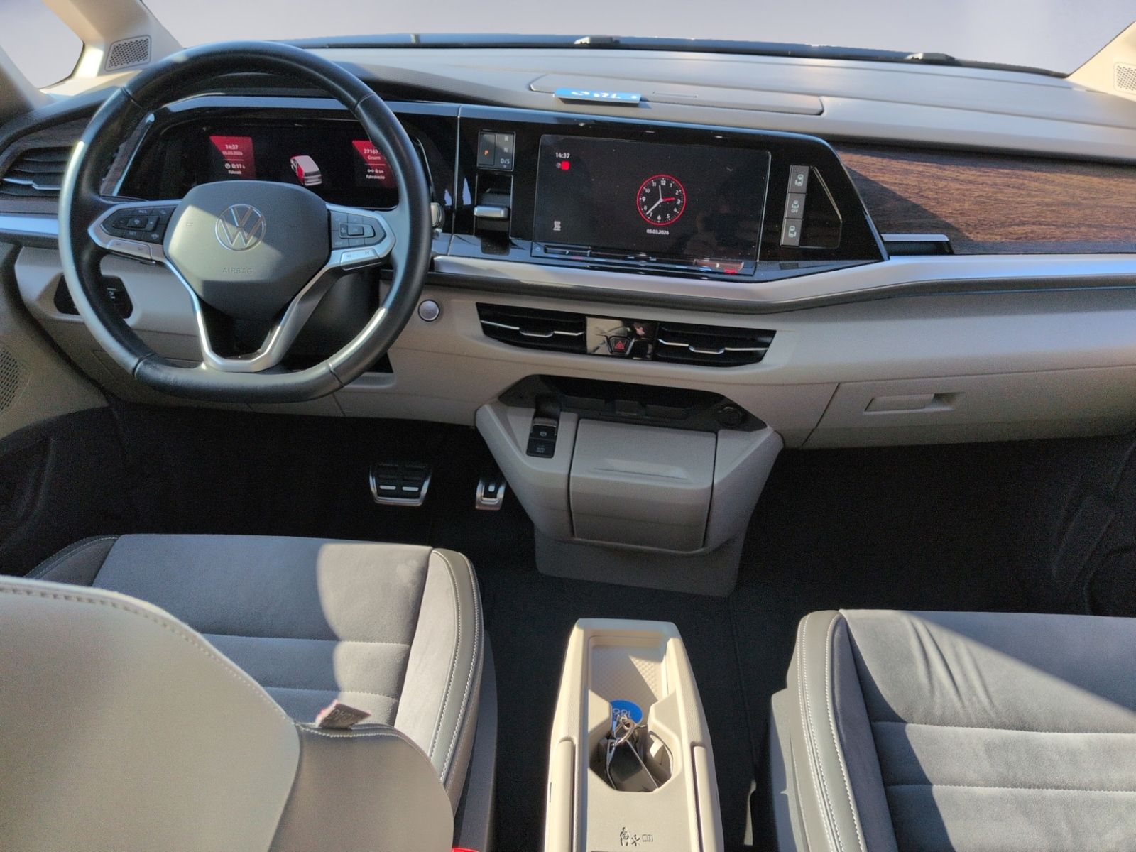 T7 Multivan 2.0 TDI DSG Style STHZ+MATRIX+AHK+