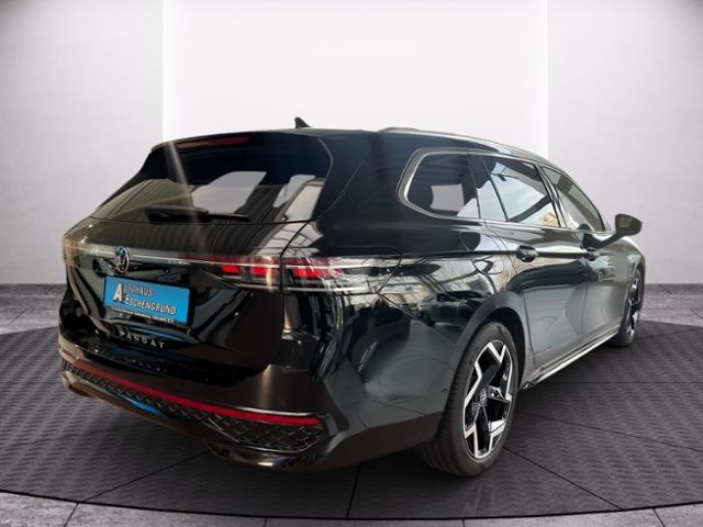 Fahrzeugabbildung Volkswagen Passat Variant 2.0 TDI DSG R-LINE AHK IQ.LIGHT K