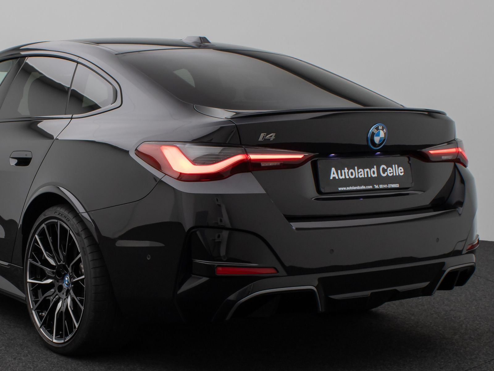 Fahrzeugabbildung BMW i4 M50 Gran Coupè Glasdach 360°HUD DAB H/K ACC