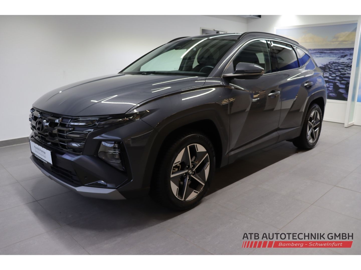 Fahrzeugabbildung Hyundai Tucson TREND PHEV 1.6 T-GDi 4WD 99,6% SOH Navi L