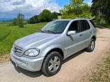 Mercedes-Benz Mercedes ML270 CDI Final Edition - Mercedes-Benz ML 270: Cdi Final Edition