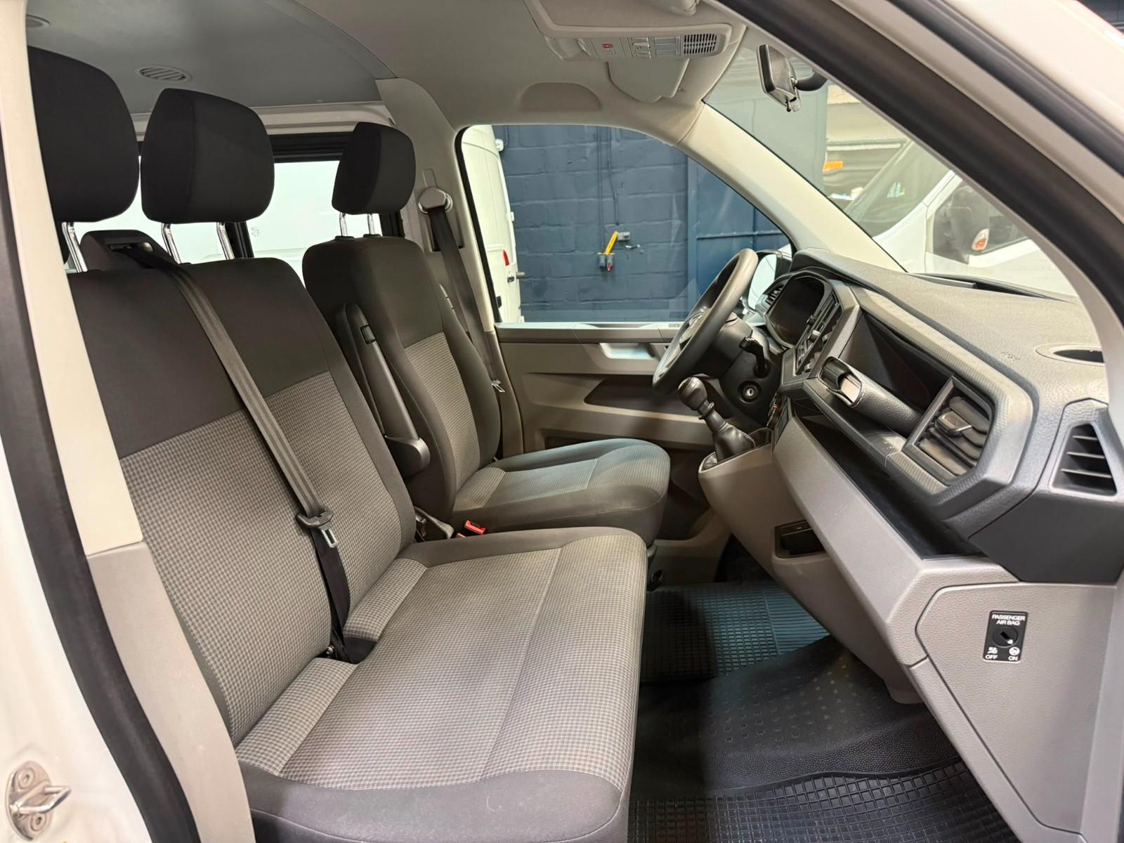 Volkswagen Caravelle T6.1 Kombi 9 Sitze Klima 2xPDC 2.Hand Unfallfrei, миниатюра 12