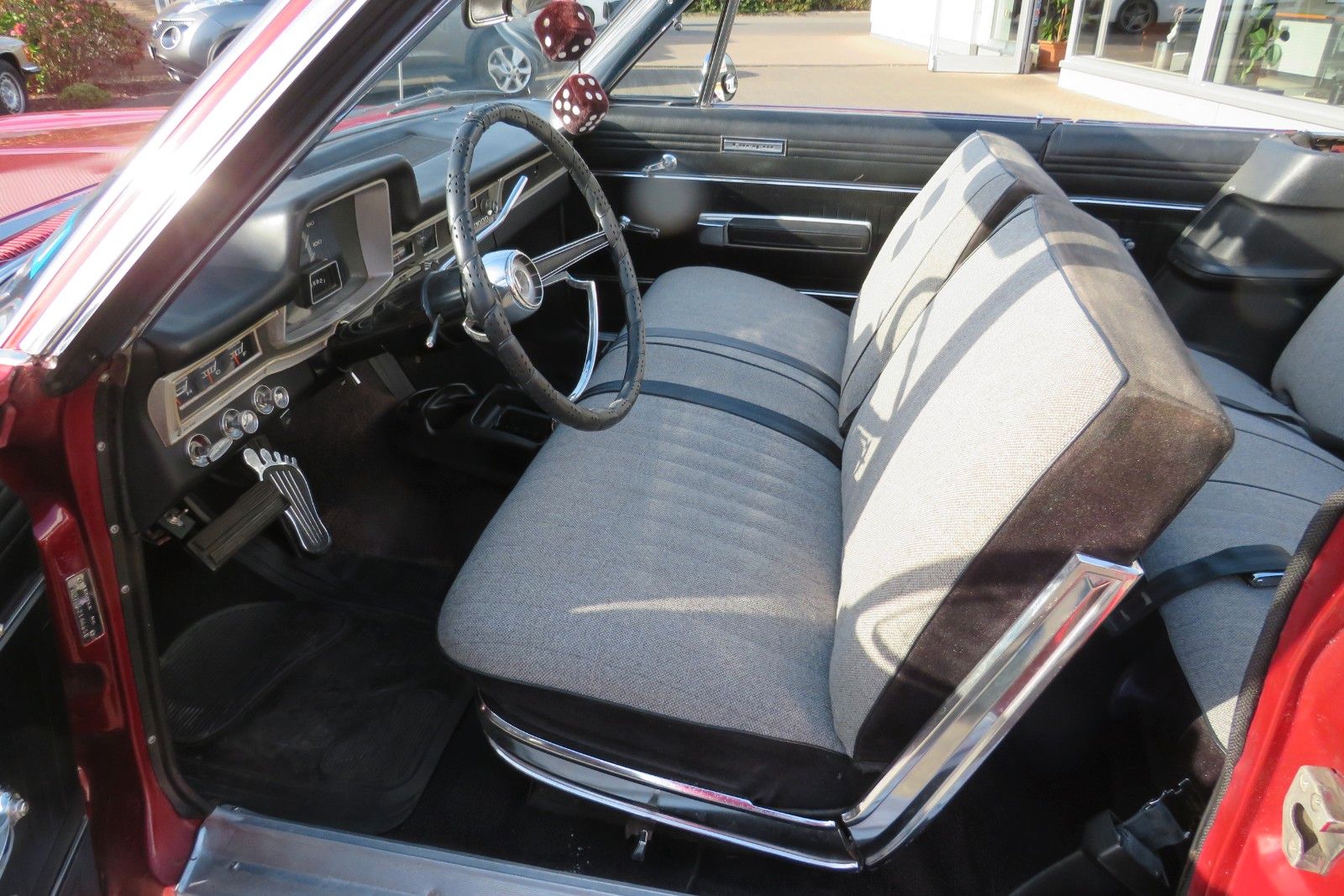 Fahrzeugabbildung Plymouth Fury III Cabriolet HYDR.-VERDECK SERVO