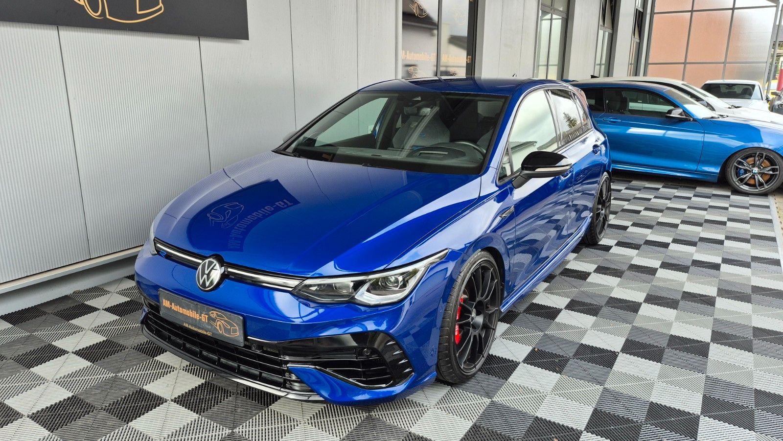 Volkswagen Golf VIII Lim. R 4Motion 1.HAND NAVI AKRAPOVIC foto 2