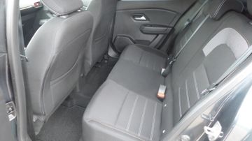 Dacia Sandero Stepway Expression +TCe 110 PS mit Winte