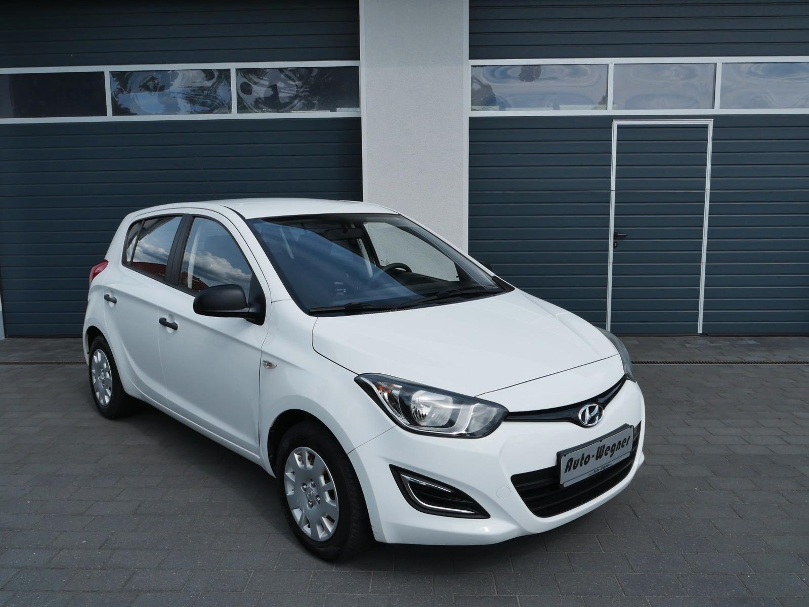 Hyundai i20 FIFA World Cup Edition Unfallfrei/ 2. Hand