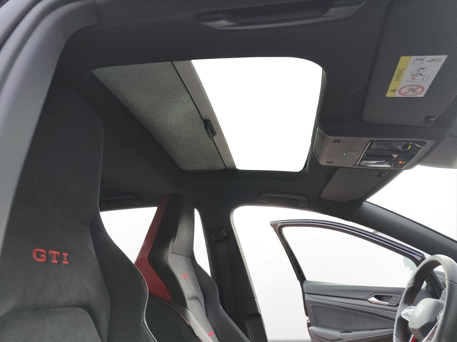 Volkswagen Golf VIII GTI Clubsport Matrix Pano Navi foto 9