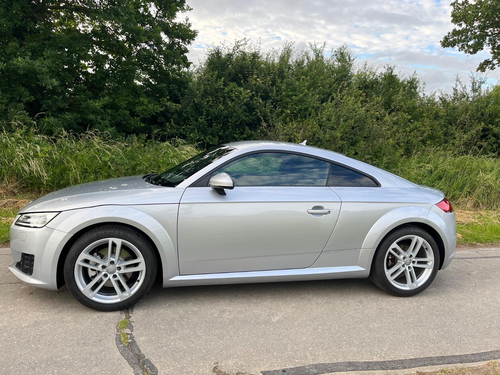 Audi TT Coupe 1.8 TFSI -Digi Tacho top