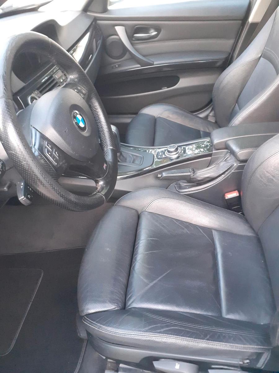 BMW 320 2010 — photo 6