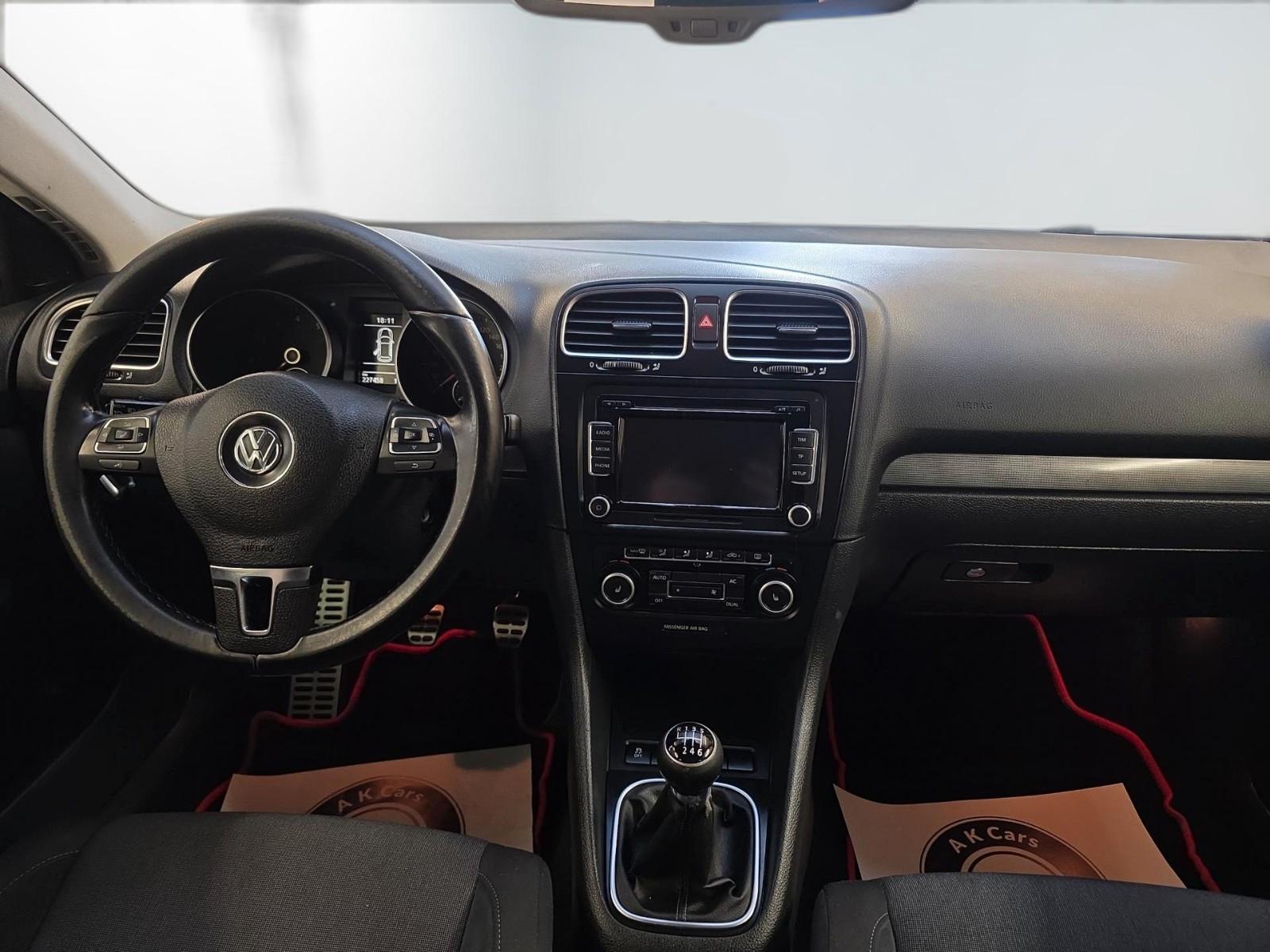 Volkswagen Golf 2011 — photo 13