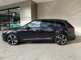 Audi SQ7 4.0 TDI quattro 7-Sitze - schwarze Audi SQ7