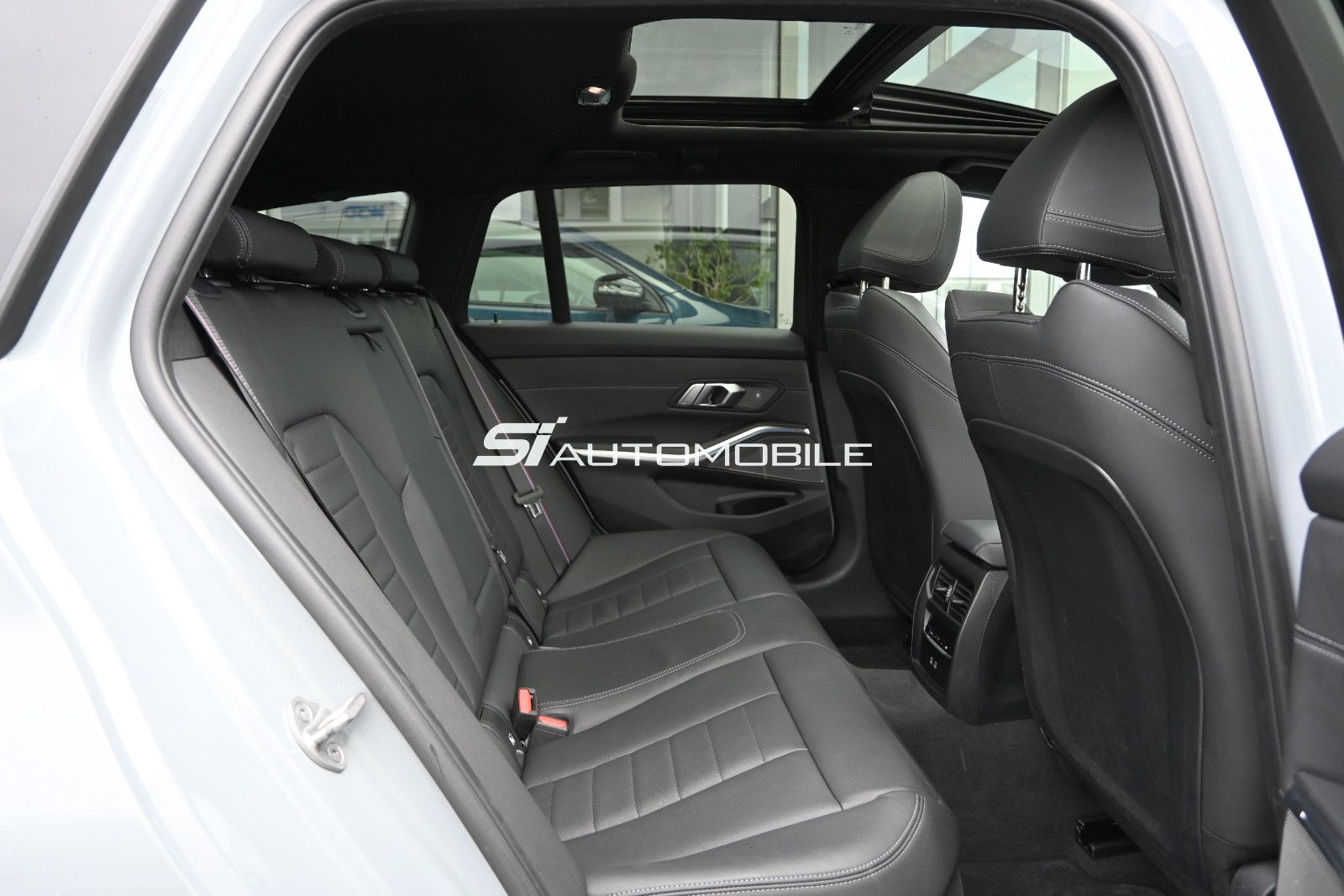 Fahrzeugabbildung BMW 320d xDr. Touring LCI M-Sport Pro °ACC°LEDER°H/K