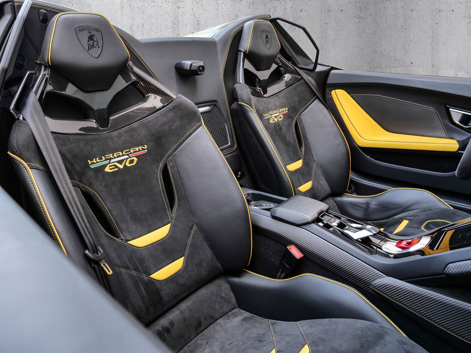Lamborghini Huracán EVO Spyder Giallo Inti. Lifting System foto 17