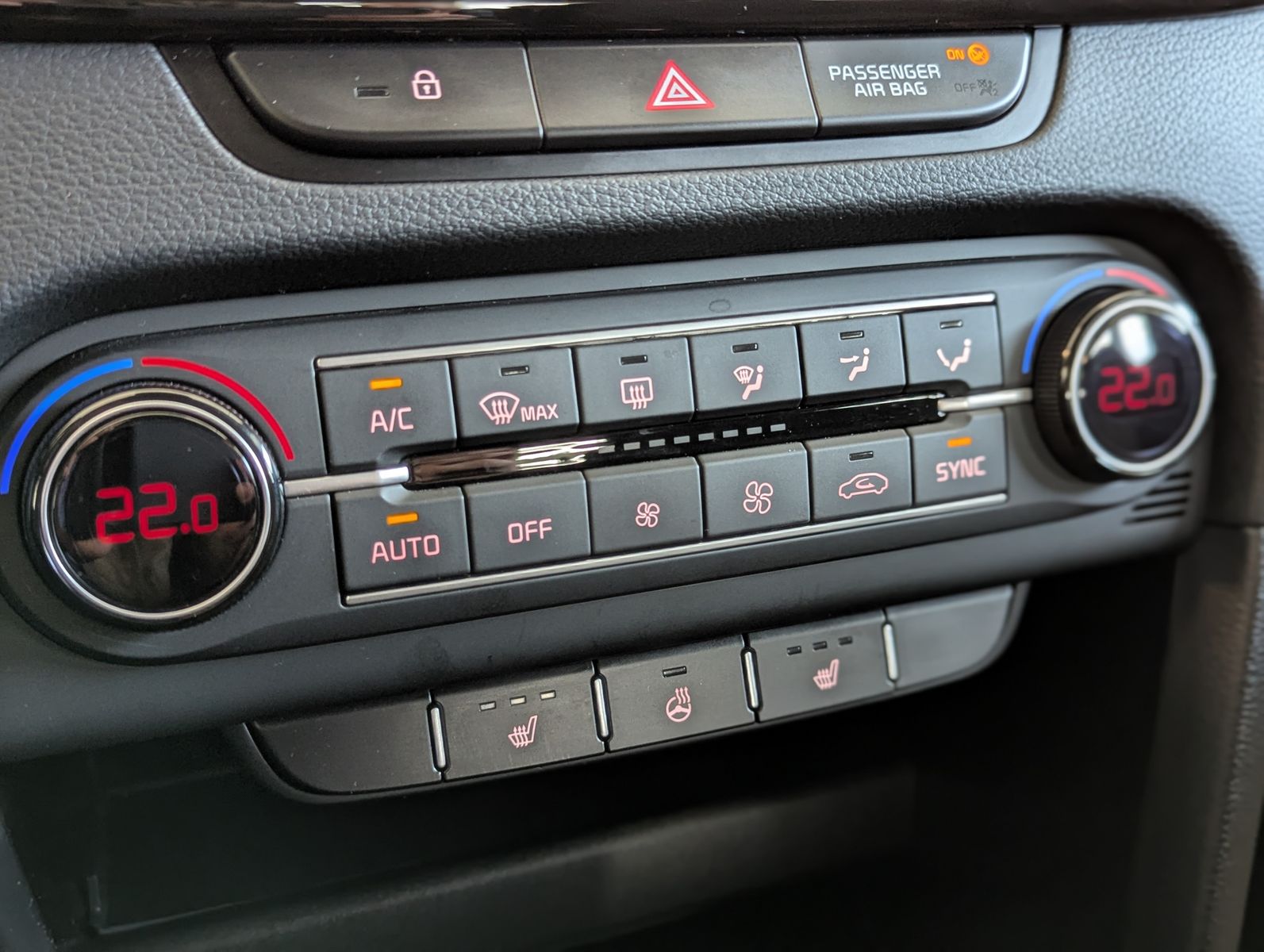 Fahrzeugabbildung Kia cee'd / Ceed 1.5 Ultimate Style-Pak. JBL ACC 7J