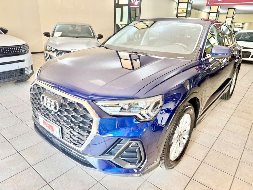 Image of Audi Q3