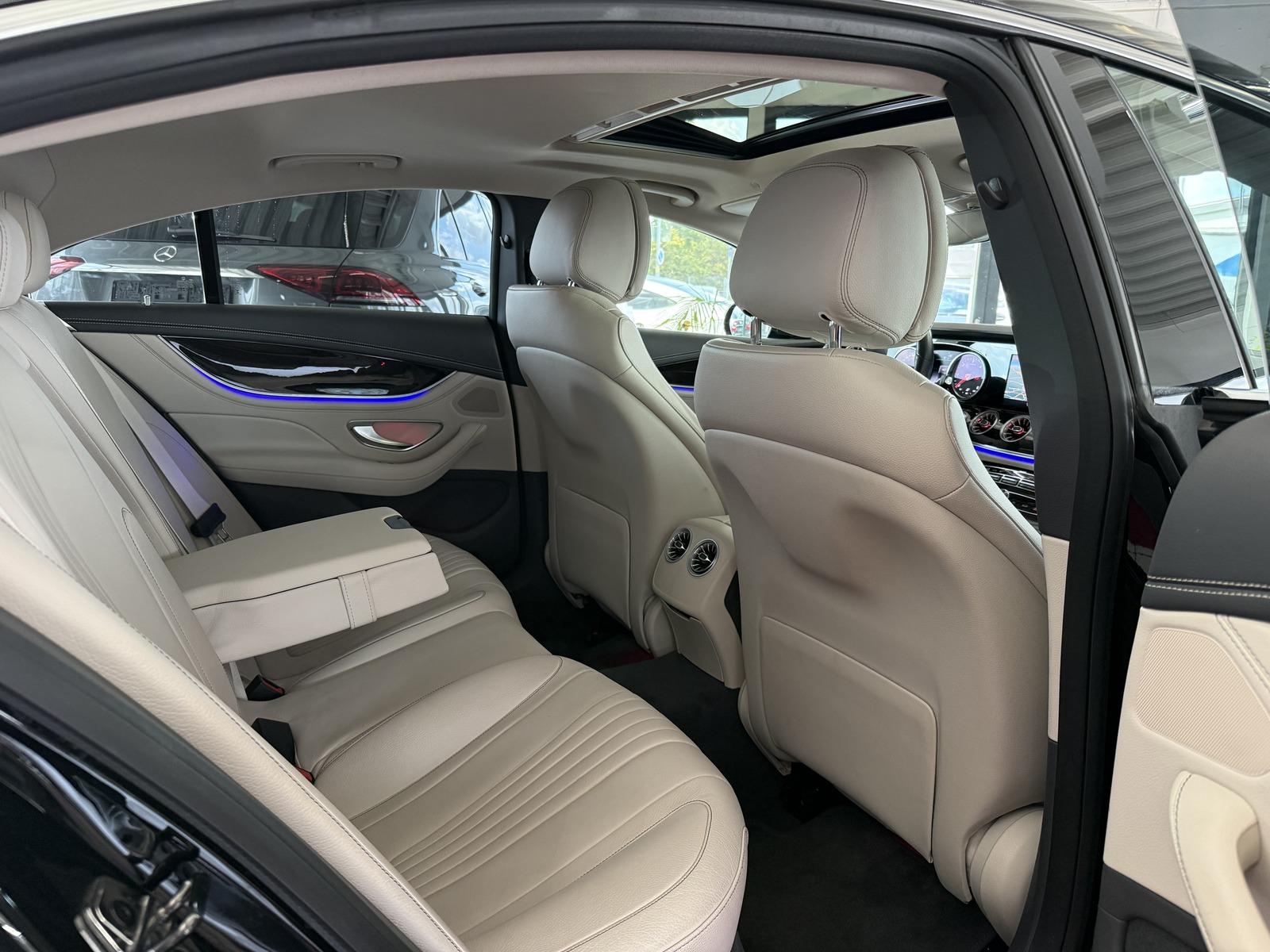 Mercedes-Benz CLS 300 d AMG Line LED+Kamera+SD+Leder+Navi+Memo