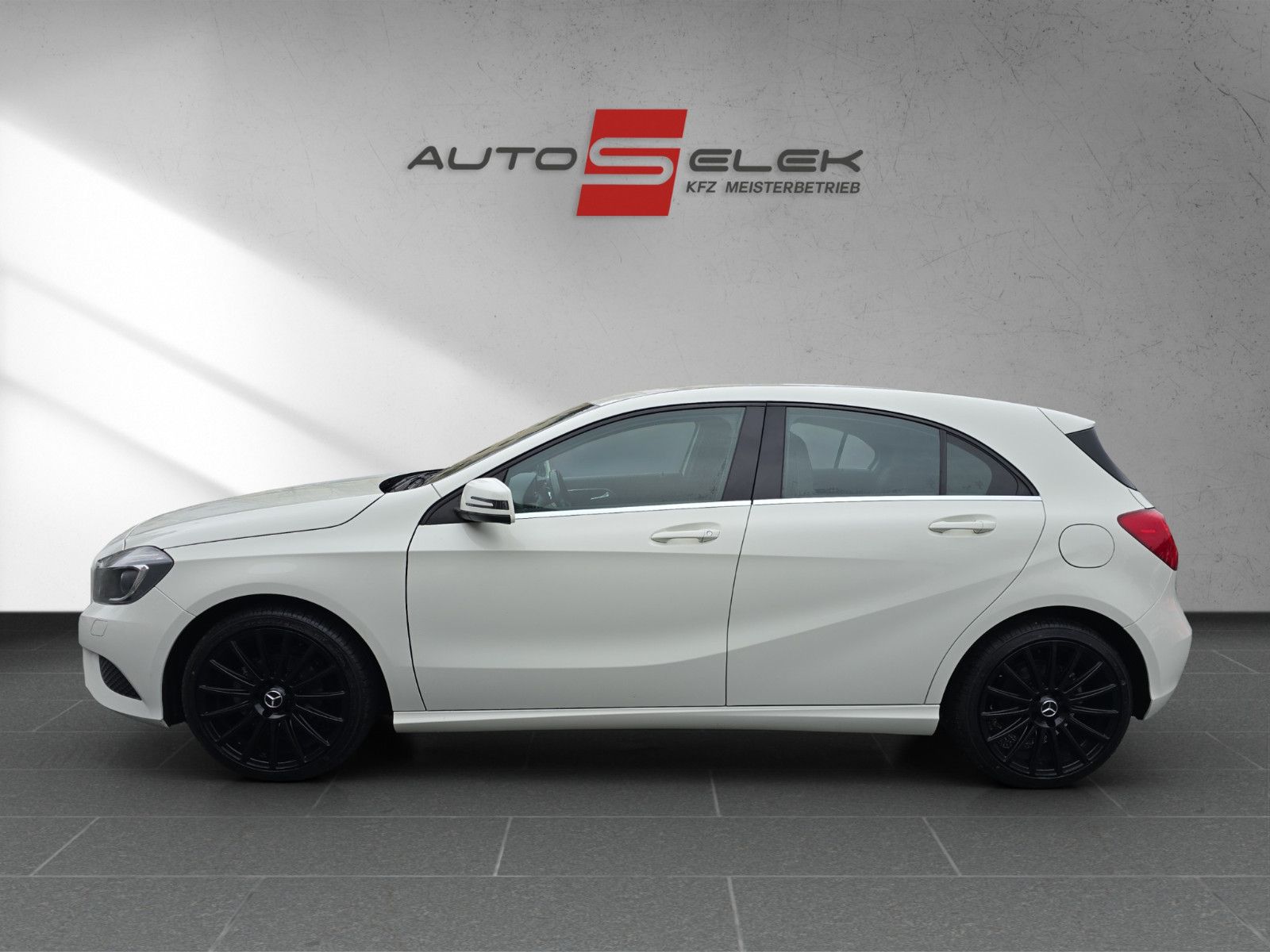 Fahrzeugabbildung Mercedes-Benz A 180 CDI Sportsitze Klima ALU Felgen