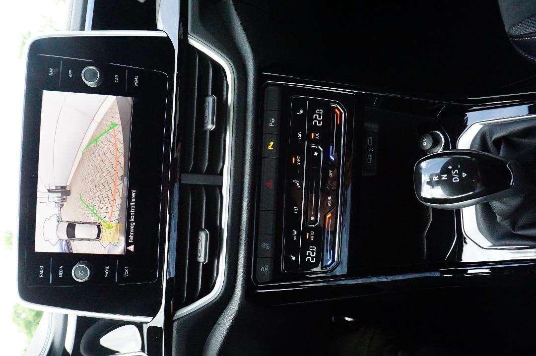 Volkswagen T-Roc R-Line 1.5 l TSI 7-Gang-DSG Navi,AHK,RFK,I, миниатюра 19