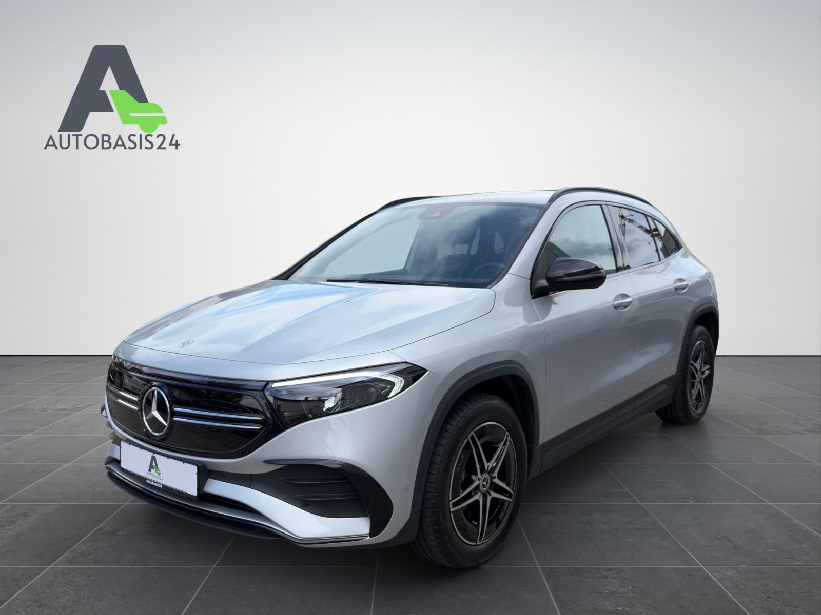 MERCEDES-BENZ EQA 300 4Matic AMG Line *Night-Paket* Widescreen