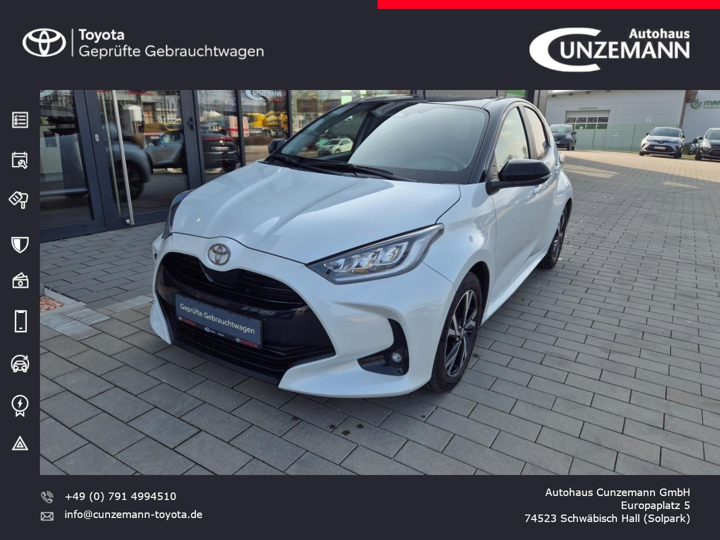Toyota Yaris Black & White 1.5 l Hybrid Sitzheizung