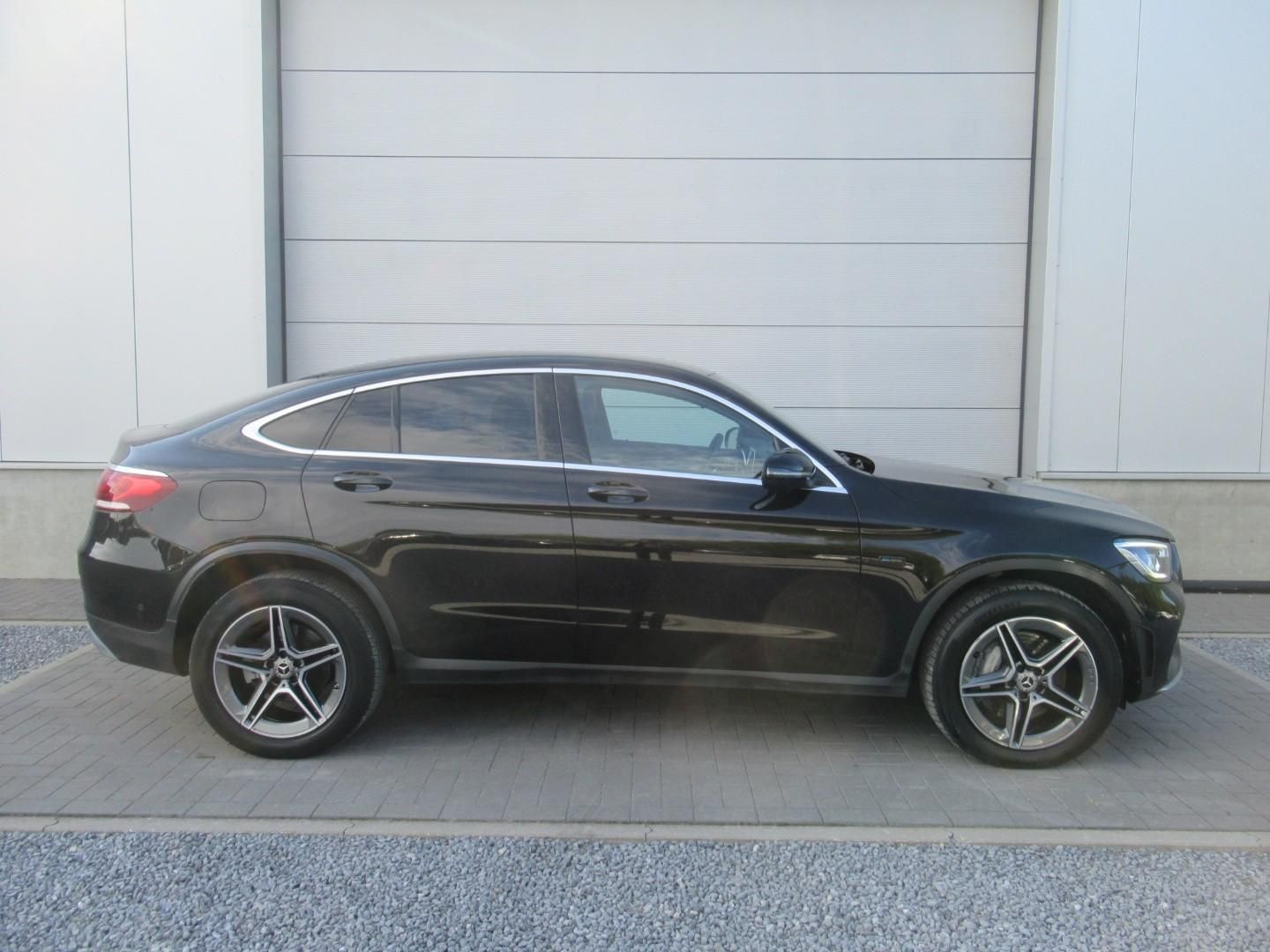 Mercedes-Benz GLC 300 de Coupe AMG / € 29.990 netto / Leder / imagem 2