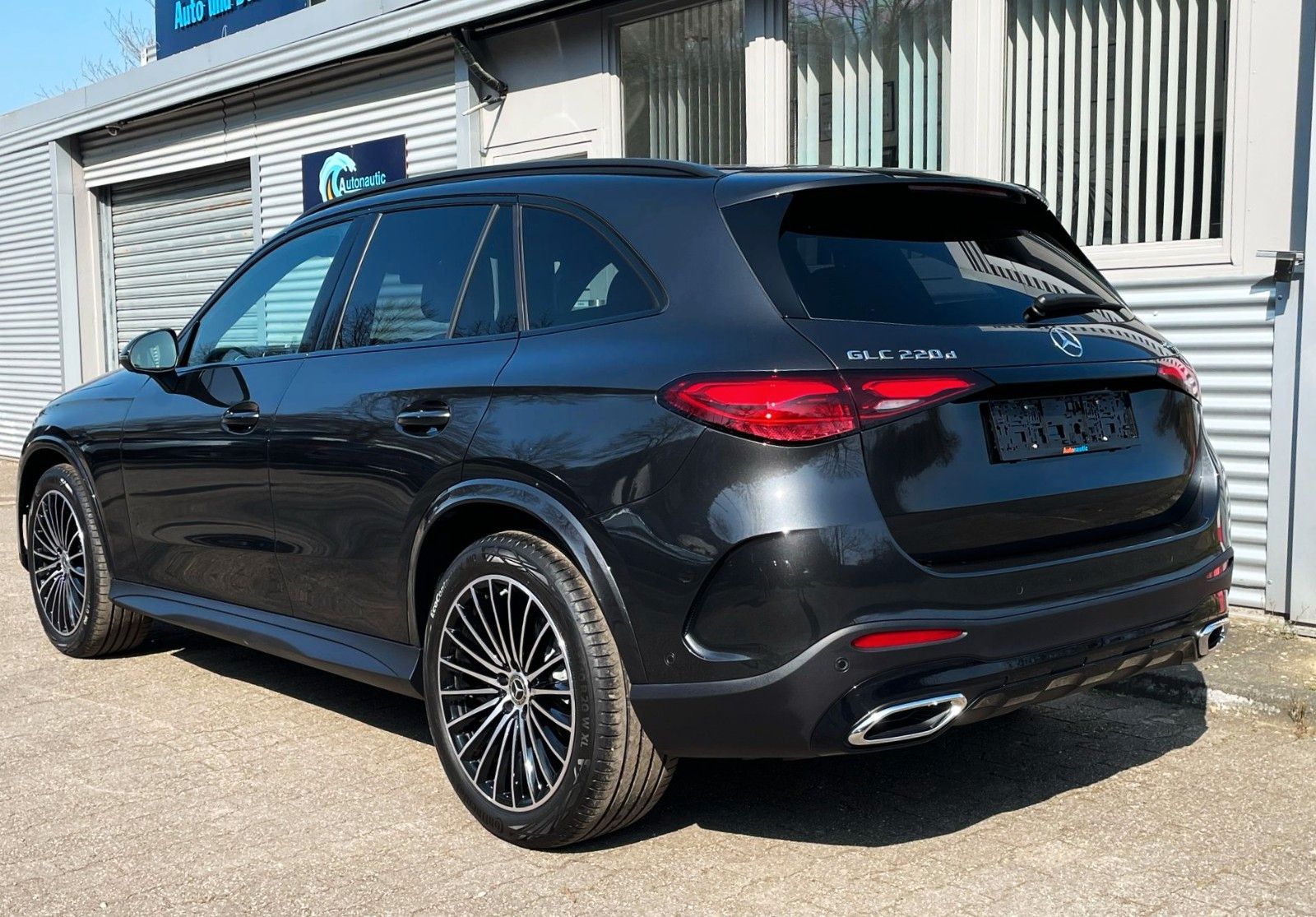 Fahrzeugabbildung Mercedes-Benz GLC 220d 9G 4MATIC AMG-LINE MBUX 20"AMG NIGHT P.