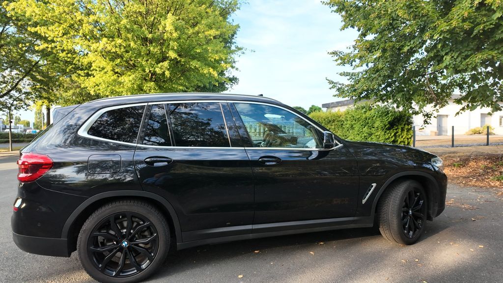 Image of BMW X3