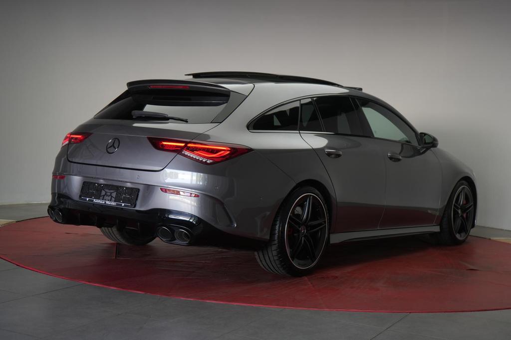 Mercedes-Benz CLA 45 AMG Shooting Brake