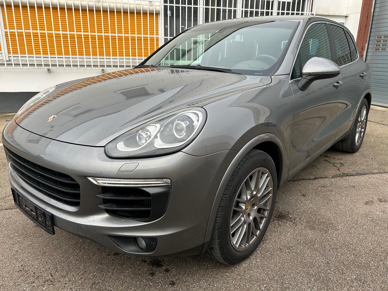 Porsche Cayenne Diesel Mod.2016/Leder/Navi/20Zoll/1.Hand