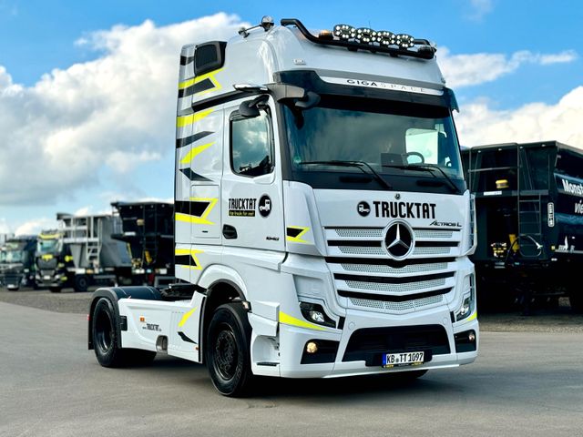 Mercedes-Benz ACTROS 5 1848 GigaSpace SoloStar, MIETEN?