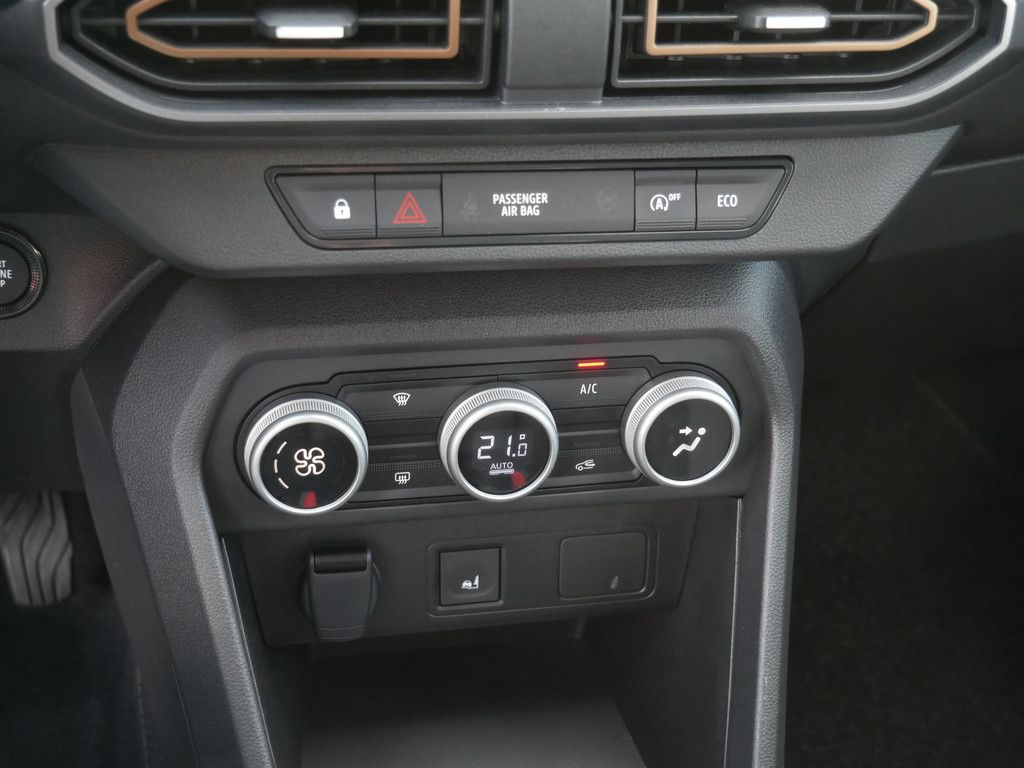 Fahrzeugabbildung Dacia Sandero Stepway Extreme TCe 110 KAMERA AHK LED