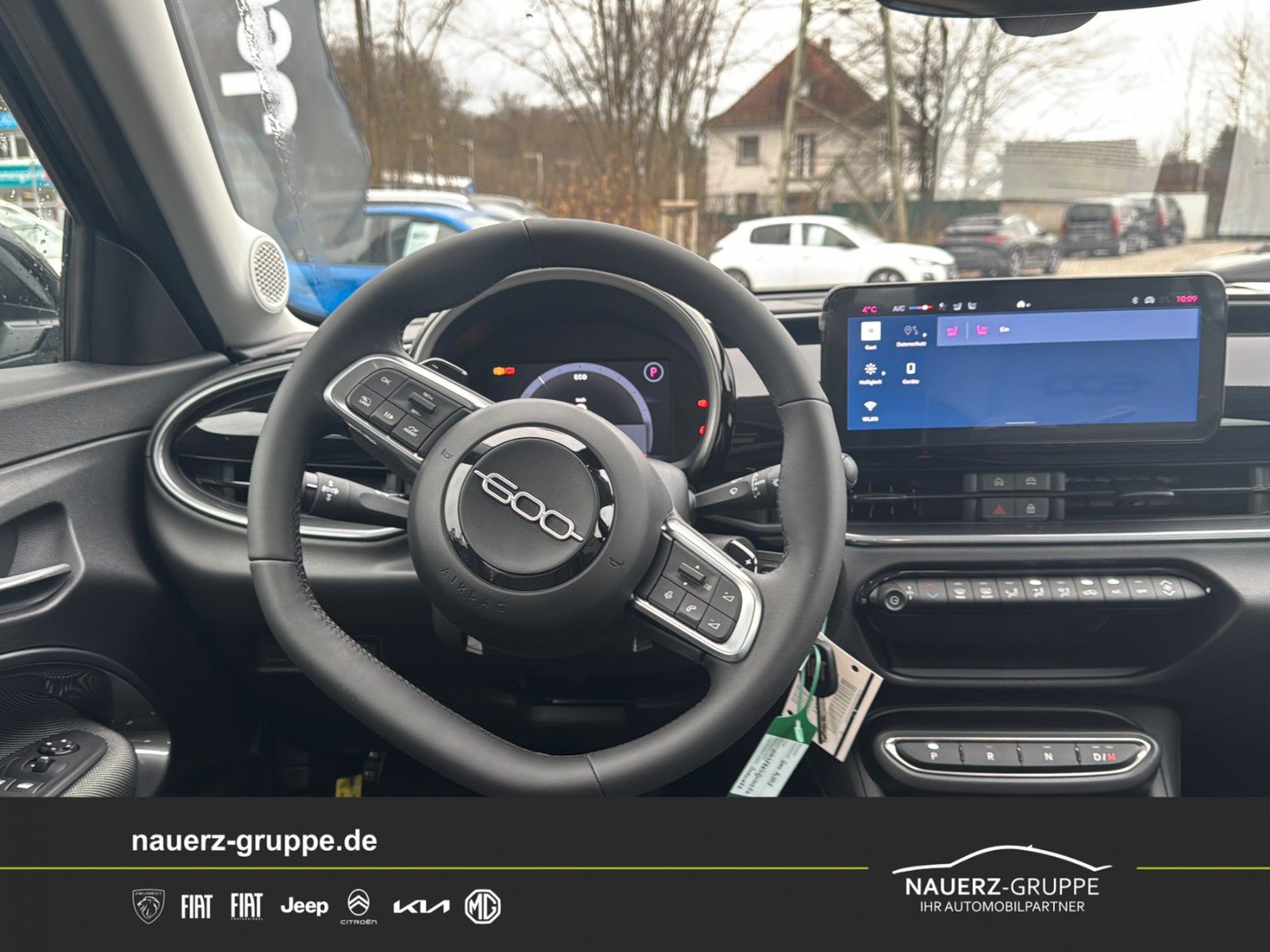 Fahrzeugabbildung Fiat 600 Hybrid Basis