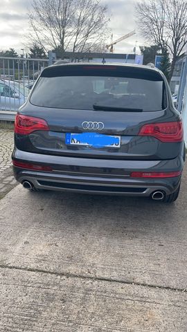 Audi Q7 3.0