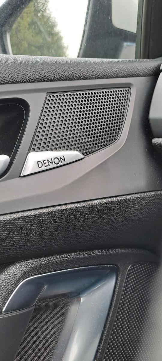 Peugeot 308 2015 — photo 12