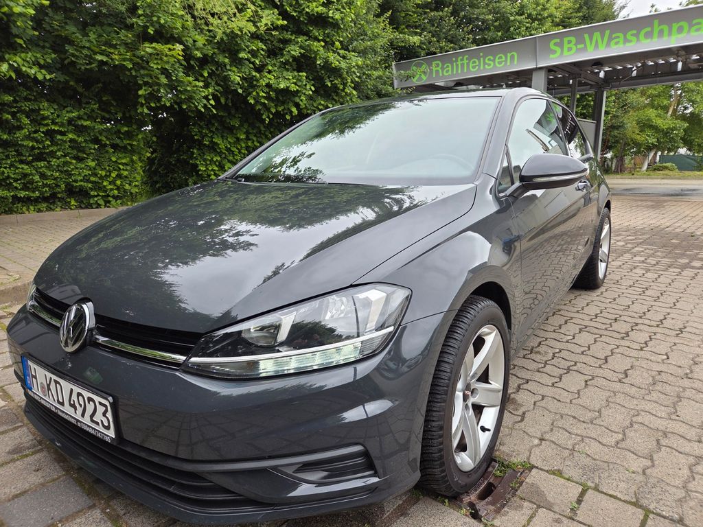 Image of Volkswagen Golf