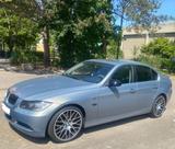 BMW E90 325xi*AUTOMATIK*SCHIEBEDACH*VOLLED... - BMW 325 in Mainz