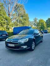 Citroën Citroen C5 2015 - Citroën C5 mit Diesel-Antrieb: Kombi, 2.2