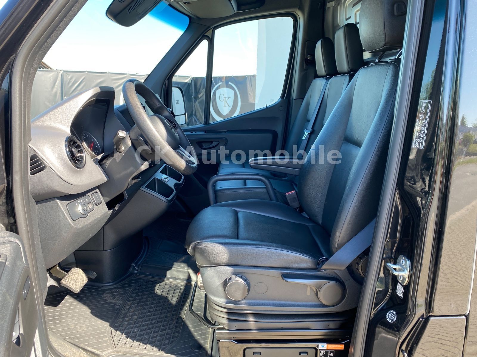 Fahrzeugabbildung Mercedes-Benz Sprinter III Kühlkasten 317CDI/Navi/LED/360°Kam