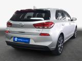 Hyundai i30 1.4 T-GDI Intro Edition - Hyundai i30: Silber