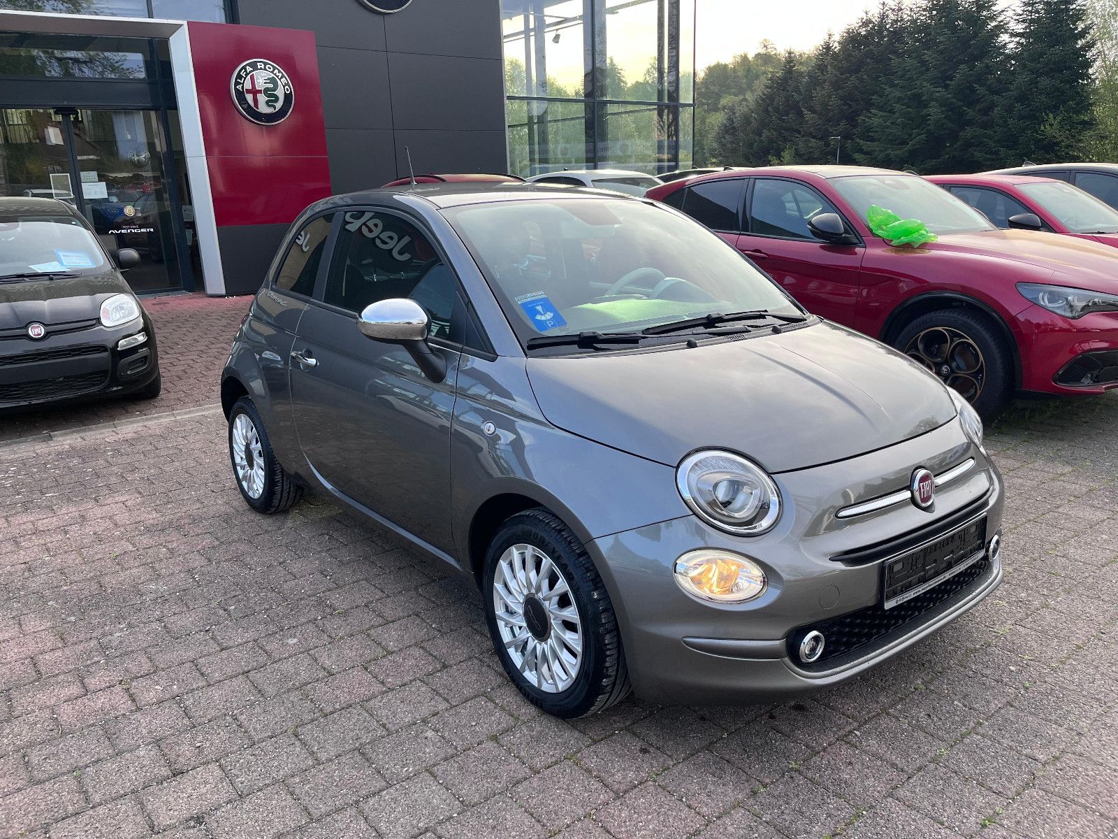 Fahrzeugabbildung Fiat 500 Dolcevita