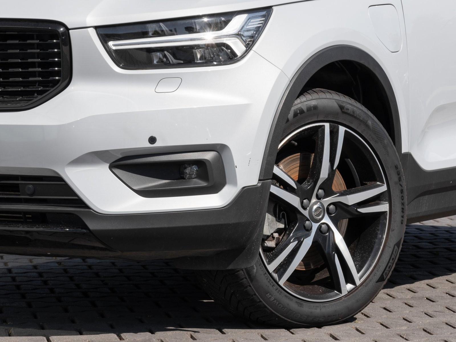 Volvo XC40 R Design Expression Recharge PHEV