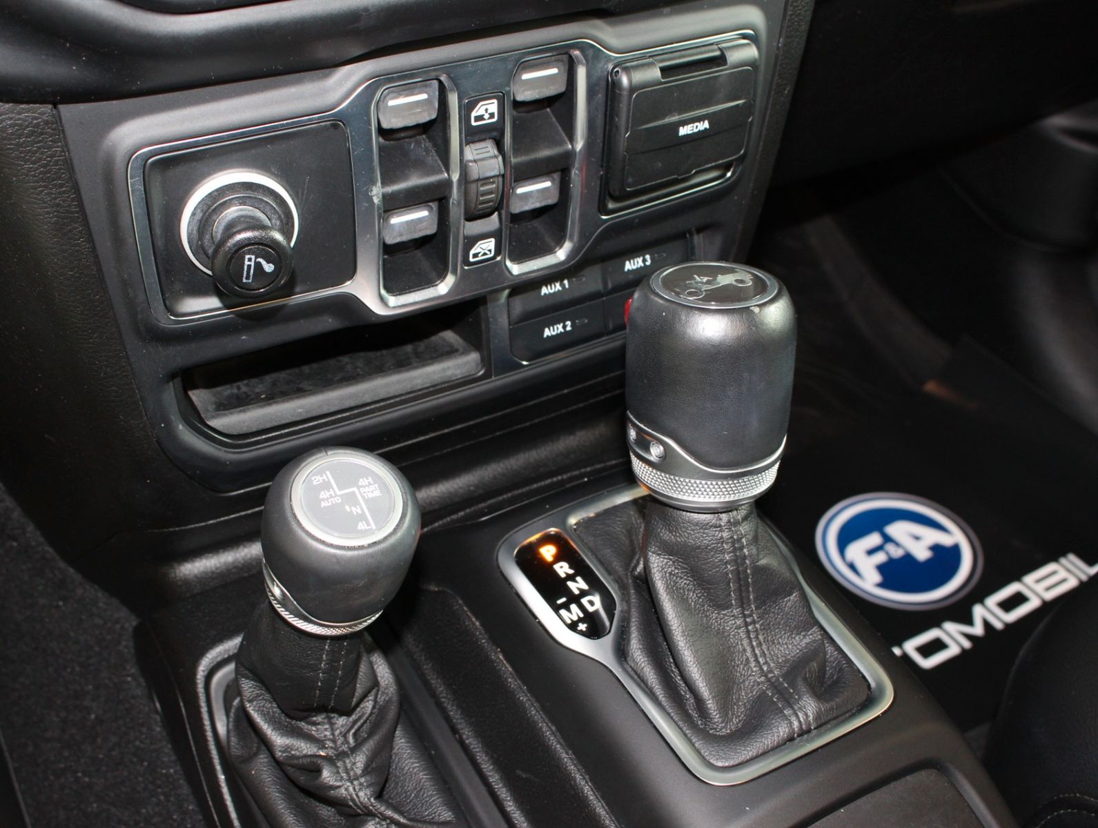 Fahrzeugabbildung Jeep Wrangler Unlimited Trail Rated 4x4+Leder+Alpine