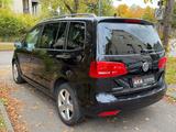 Volkswagen Touran 1.6 TDI Life DSG|7-SITZE|PANO|NAVI - Volkswagen Touran Gebrauchtwagen