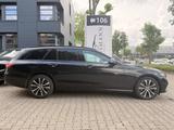 Mercedes-Benz E 300 de T 9G-TRONIC Avantgarde / Distronic - Mercedes-Benz E 300 in Krefeld